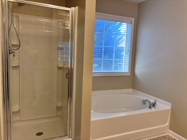 Building Photo - 3010 Winding Waters Way