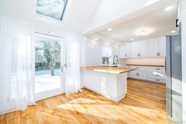 Building Photo - 5 Prospect St