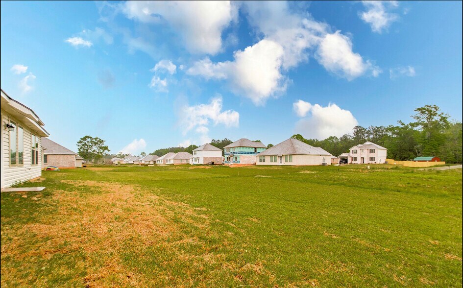 Building Photo - 18176 Fox Hollow Loop