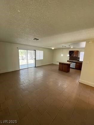 Building Photo - 3908 Montebello Ave