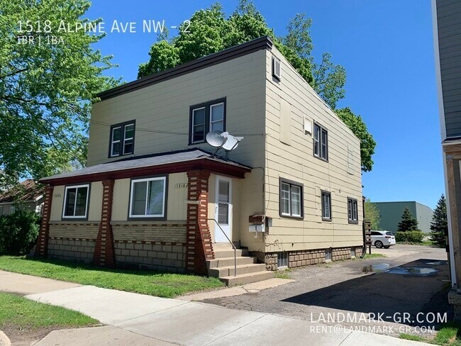 Primary Photo - Updated 1 Bed/1Bath – First Month Only $550!