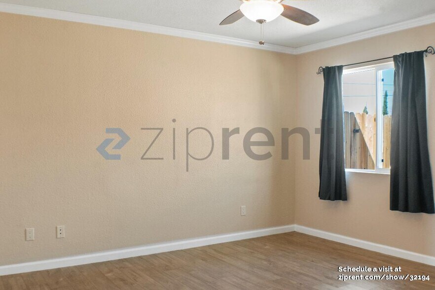 Building Photo - 11865 Ambrosio Dr