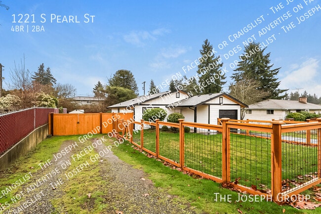 Building Photo - 1221 S Pearl St