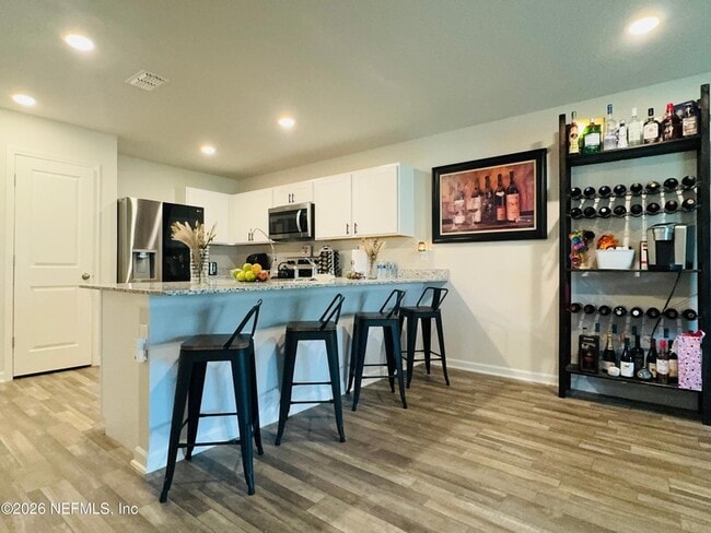 Building Photo - 45287 Red Brick Dr