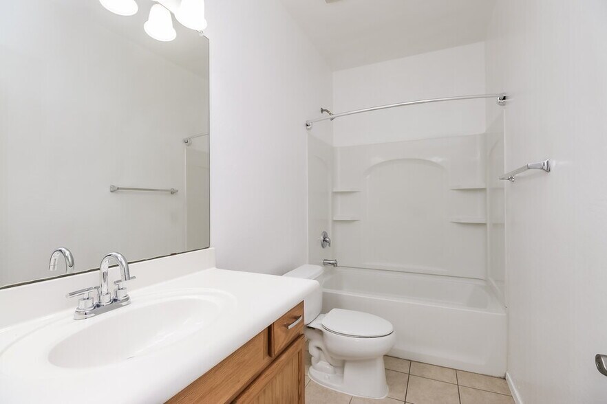 Building Photo - 3377 E Cowboy Cove Trail