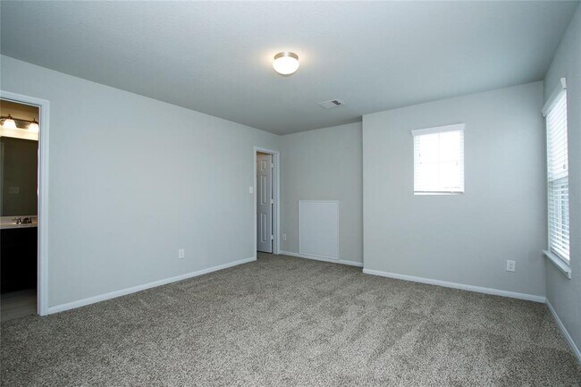 Building Photo - 14618 Twilight Knl Trl