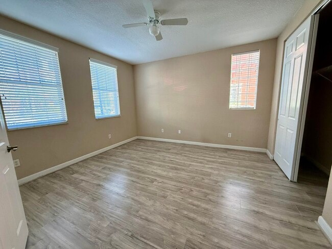 Building Photo - 810 Marina Del Ray Ln