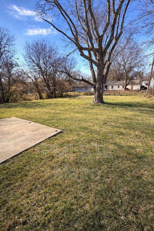 Building Photo - 9729 Lorna Ln