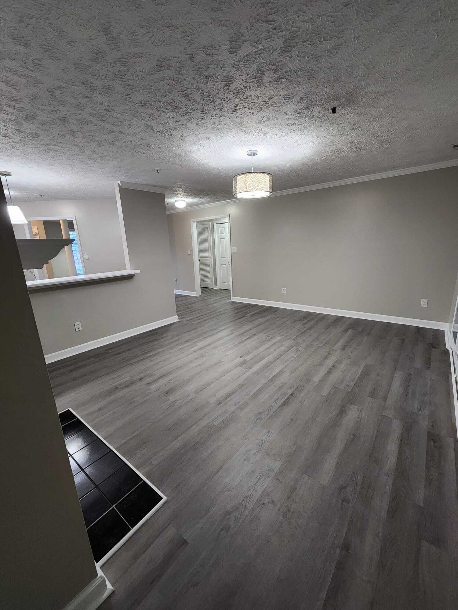 Building Photo - 330 Bubble Creek Ct