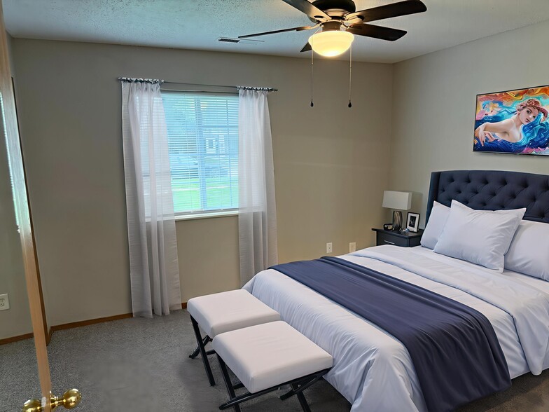 Building Photo - 633 Kimberlite St
