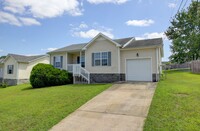 Building Photo - Hurry.  3 bed 2 bath 1 car under $1400