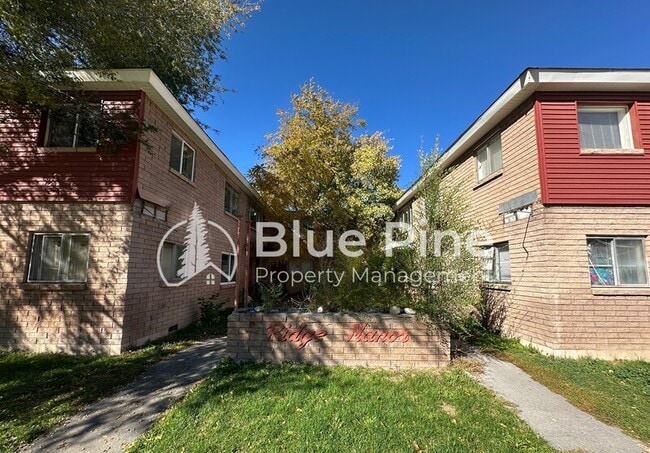 Primary Photo - 360 S Ridge Ave