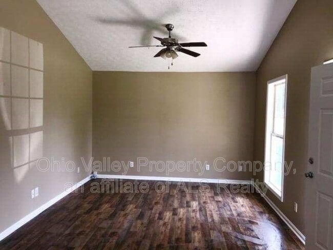 Building Photo - 7099 Columbia Ave
