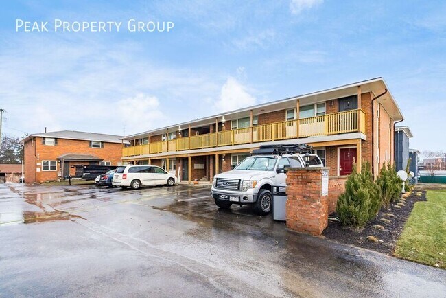 Primary Photo - 558 Riverview Dr