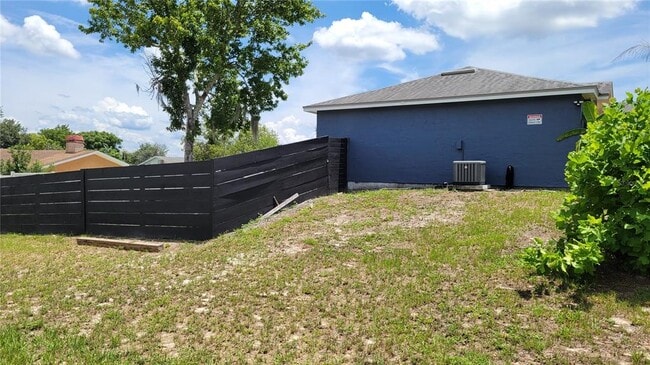 Building Photo - 3048 Bonkirk Dr