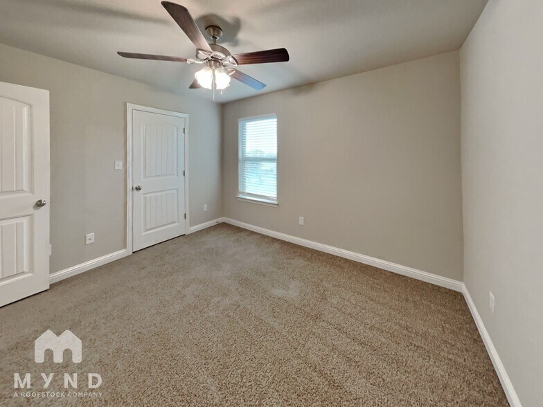 Building Photo - 728 Rolling Terrace Cir