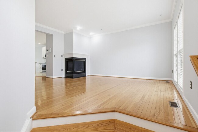 Building Photo - Woodstock, MD