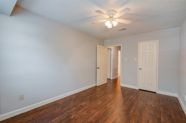 Building Photo - 14529 Misty Meadow Ln