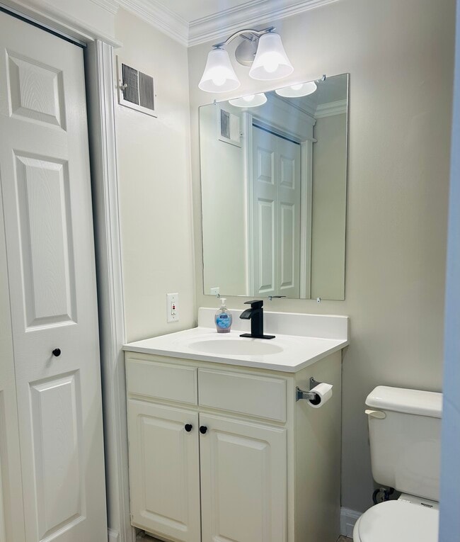 Building Photo - 13513 Demetrias Way