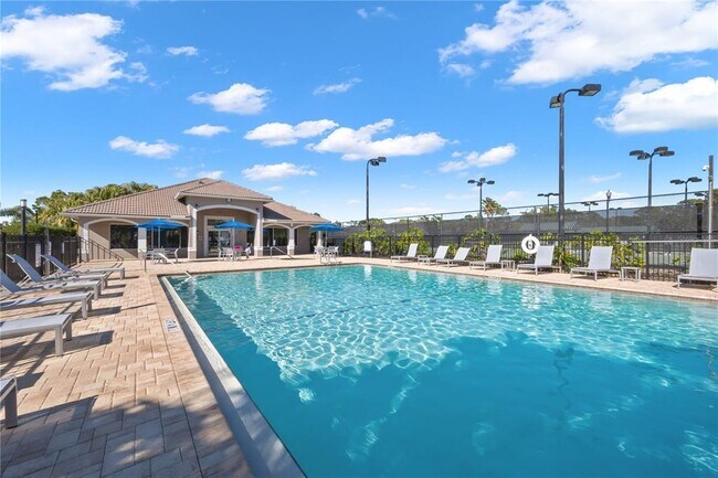 Building Photo - 9611 Castle Point Dr