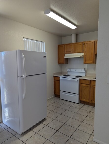 Building Photo - 343 N 93rd St