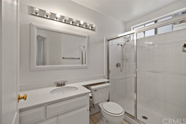 Building Photo - 24 Amarante