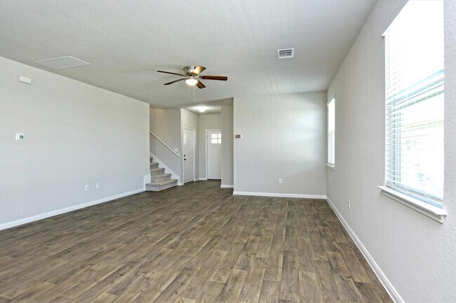 Building Photo - 109 Marimoor Dr