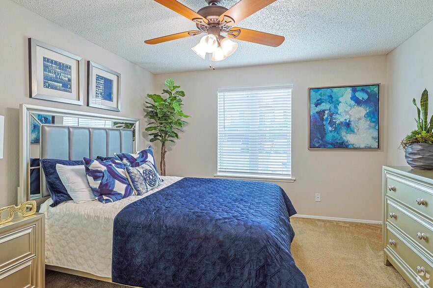 Building Photo - 8926 N Lamar Blvd