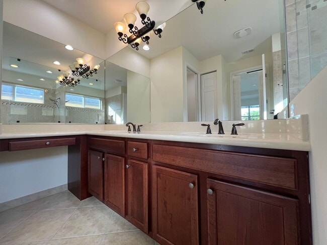 Building Photo - Luxury Living in a Gated Community – Modern 2-Bed Home with Premium Amenities!