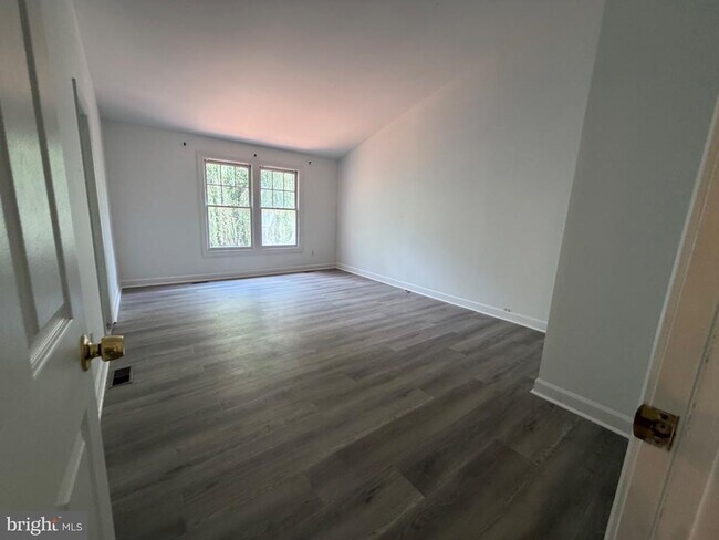 Building Photo - 4009 Dogberry Ln
