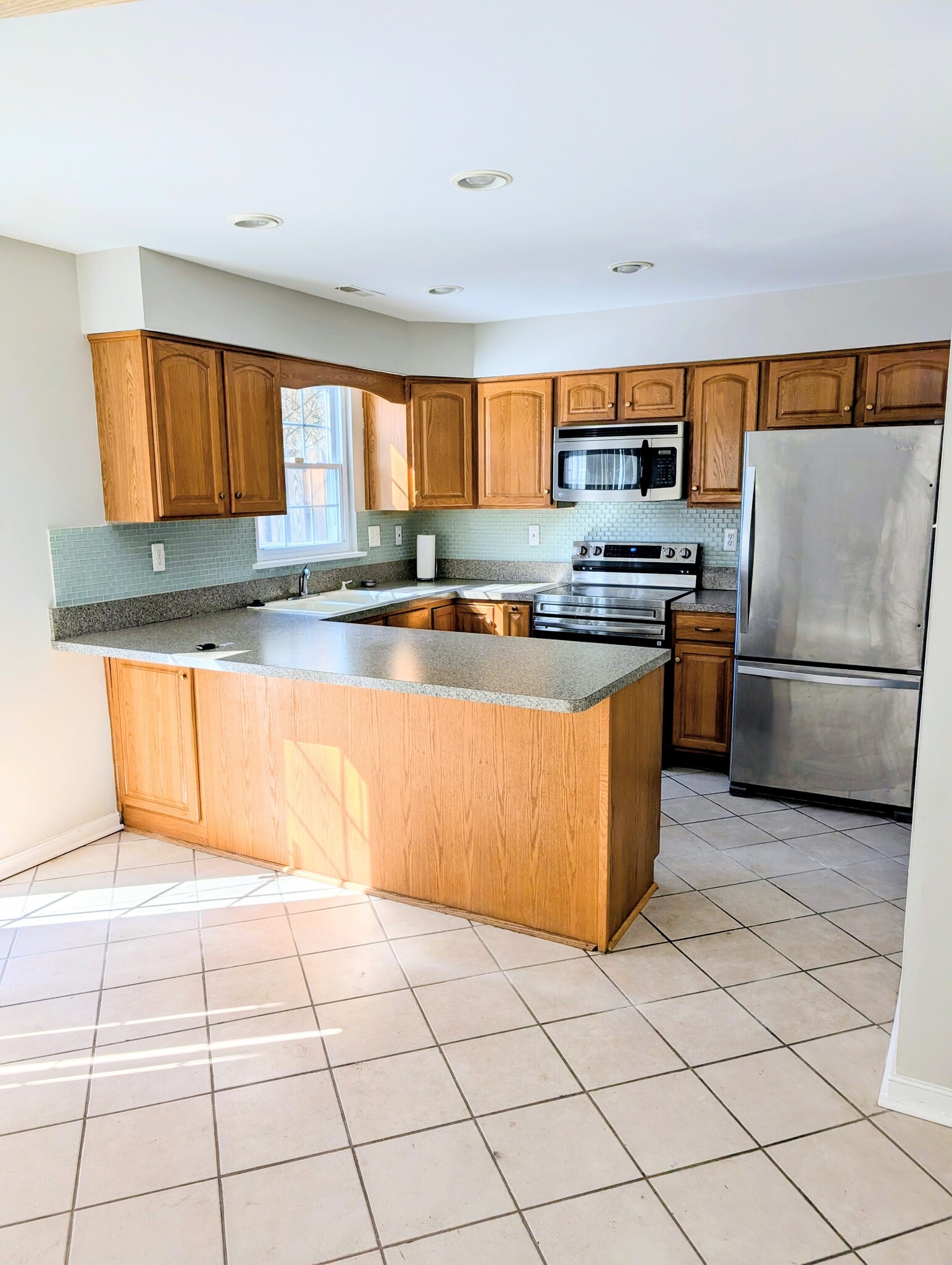 Building Photo - 10819 Smithers Ct