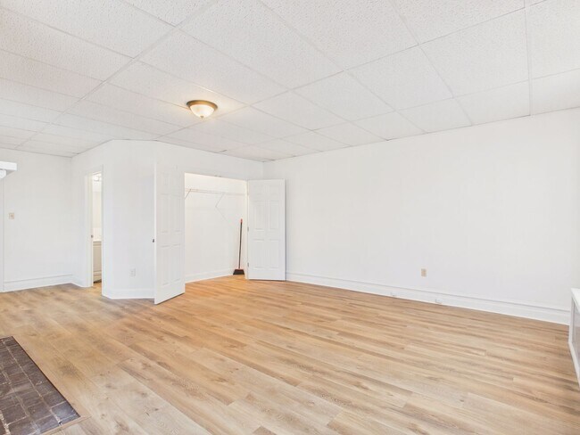 Building Photo - 1097 2nd St