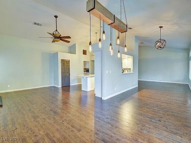 Building Photo - 1443 Basin View Cir