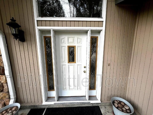 Building Photo - 8320 S Ammons St