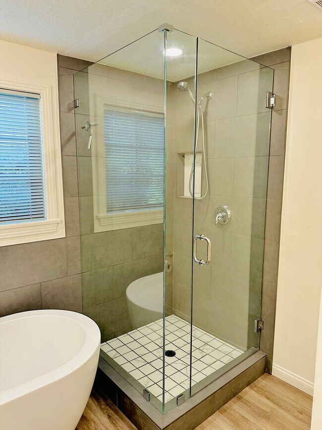 Building Photo - 3 bed single story home for rent  in  Shadowridge Community on the Greens