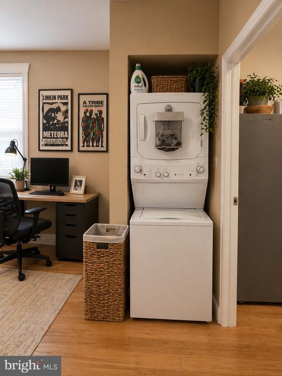 Building Photo - 6251 E Wister St