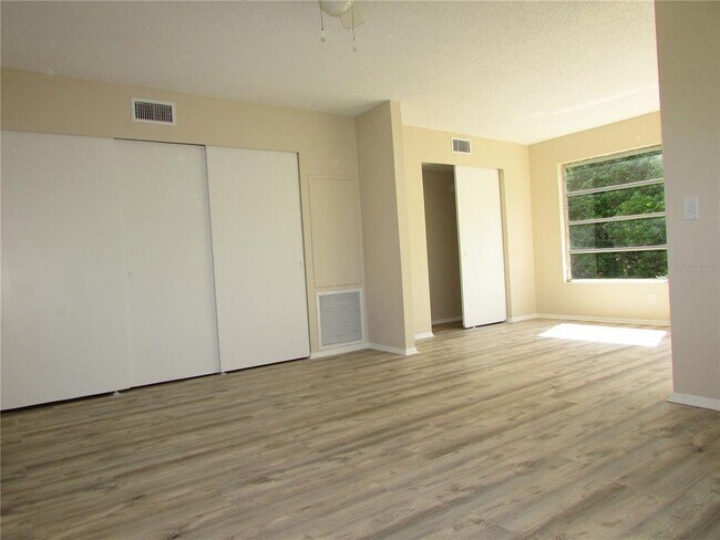 Building Photo - 2391 Sumatran Way