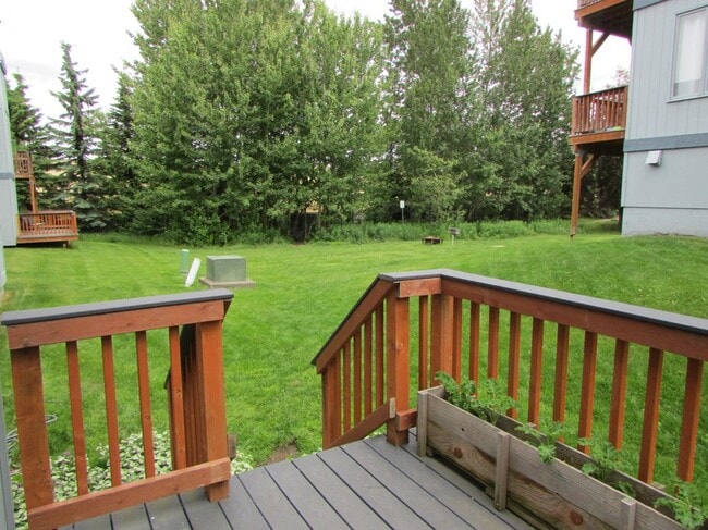 Building Photo - 2250 Sentry Dr