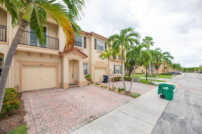 Primary Photo - 12842 SW 135th St