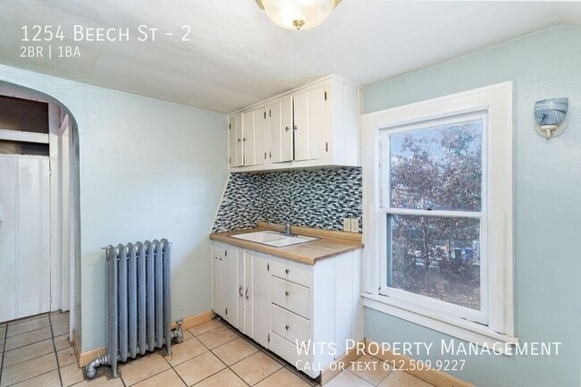 Building Photo - 1254 Beech St