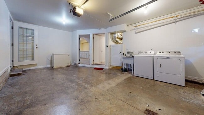Building Photo - 1587 31st Ave