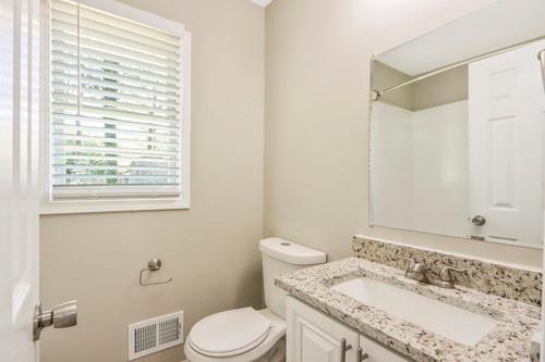 Building Photo - 2346 Leith Ave