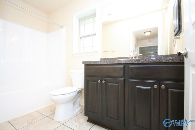 Building Photo - 228 Grantham Cir