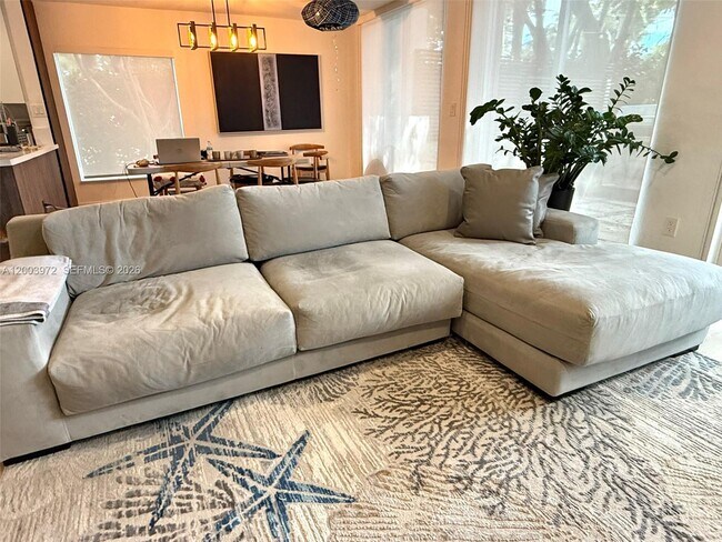 Building Photo - 6420 NW 109th Ave