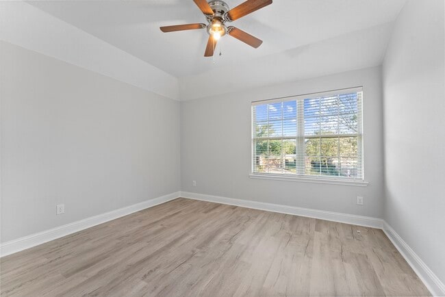 Building Photo - 122 Wood Drake Place