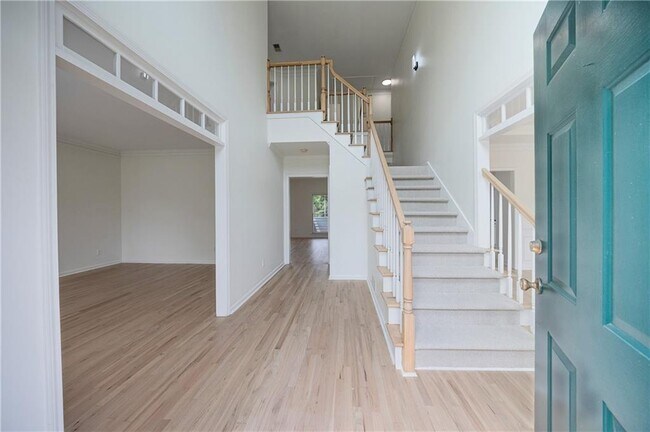 Building Photo - 5795 Dovnick Dr SW