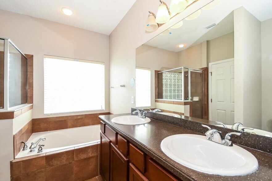 Building Photo - 2833 Spoonbill Trail