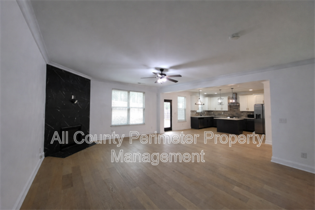 Building Photo - 3748 Sycamore Bend