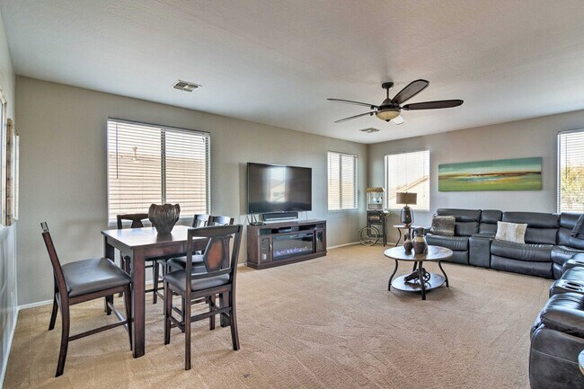 Building Photo - 8790 W Hayward Ave