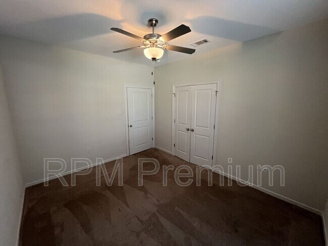 Building Photo - 8614 Forestwood Ave